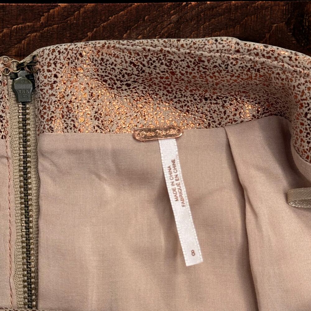 Free People High Waisted Metallic Rose Gold Suede Textured Mini Skirt Size 8 - Picture 4 of 9